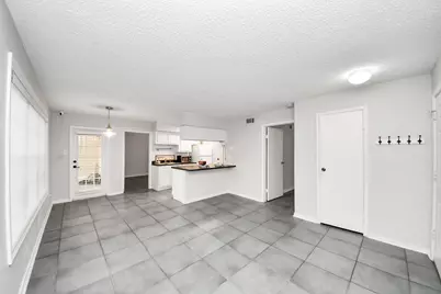 2750 Holly Hall Street #911, Houston, TX 77054 - Photo 6