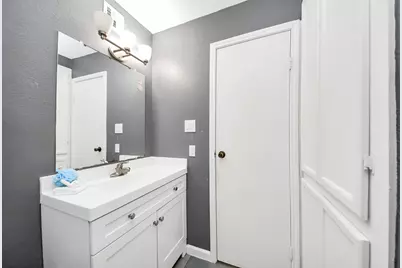 2750 Holly Hall Street #911, Houston, TX 77054 - Photo 28