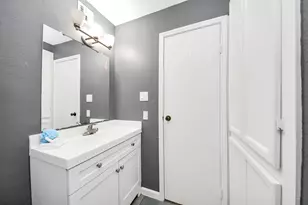 2750 Holly Hall St, Houston, TX 77054 - Photo 28