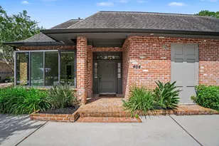 404 Bayou Cove Ct, Houston, TX 77042 - Photo 1