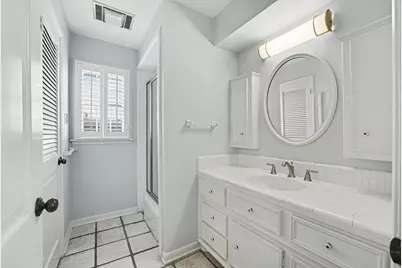 404 Bayou Cove Court, Houston, TX 77042 - Photo 20
