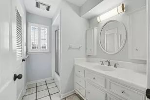 404 Bayou Cove Ct, Houston, TX 77042 - Photo 20