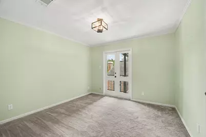 404 Bayou Cove Court, Houston, TX 77042 - Photo 18