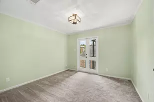 404 Bayou Cove Ct, Houston, TX 77042 - Photo 18
