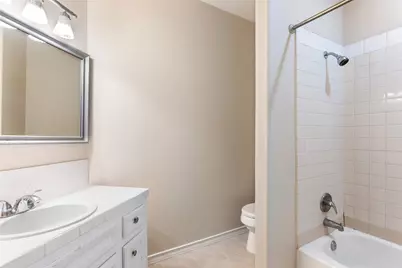 108 Harbour Town Circle, Conroe, TX 77356 - Photo 18