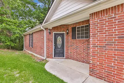 108 Harbour Town Circle, Conroe, TX 77356 - Photo 2