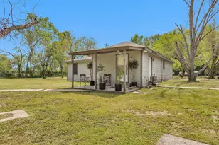 1725 Strawn Rd, Houston, TX 77039 - Photo 26