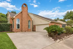 12219 Gladewick Dr, Houston, TX 77077 - Photo 2