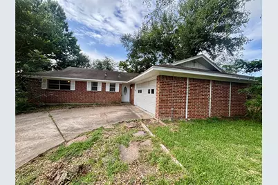2013 Oaklawn Drive, Conroe, TX 77304 - Photo 2