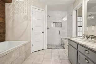 12319 E River Run Dr, Baytown, TX 77523 - Photo 14