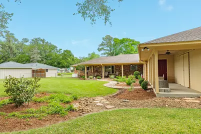 130 Nasturtium Street, Lake Jackson, TX 77566 - Photo 32