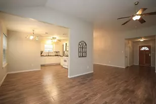 208 Armand Bay, Dickinson, TX 77539 - Photo 8