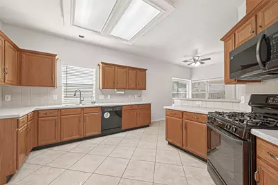 4919 Falls Circle, Missouri City, TX 77459 - Photo 18
