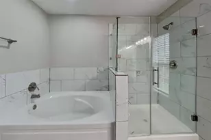 16303 Hickory Point Rd, Houston, TX 77095 - Photo 10