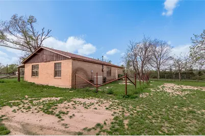 918 Fm 247 Road, Huntsville, TX 77320 - Photo 40