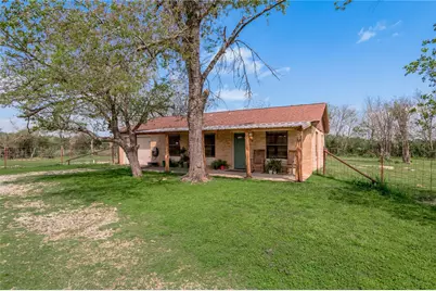 918 Fm 247 Road, Huntsville, TX 77320 - Photo 2