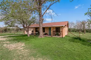 918 Fm 247 Rd, Huntsville, TX 77320 - Photo 2