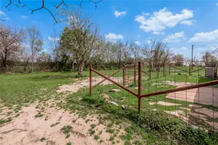 918 Fm 247 Rd, Huntsville, TX 77320 - Photo 50