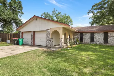 1304 Greenwood Drive, Baytown, TX 77520 - Photo 2