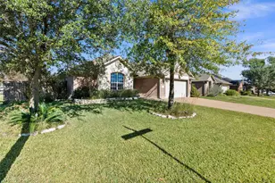 901 Barchetta Dr, College Station, TX 77845 - Photo 2