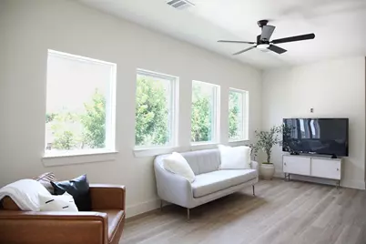 7134 Saint Augustine Street, Houston, TX 77021 - Photo 4