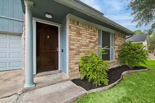 3706 Royal Manor Dr, Houston, TX 77082 - Photo 2