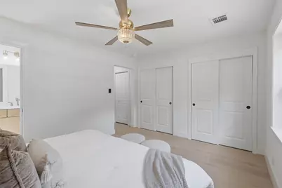 5227 Kinglet Street, Houston, TX 77035 - Photo 16