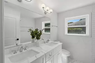 5227 Kinglet St, Houston, TX 77035 - Photo 20