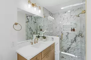 5227 Kinglet St, Houston, TX 77035 - Photo 18