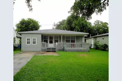 36 18th Avenue N, Texas City, TX 77590 - Photo 2