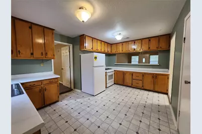 36 18th Avenue N, Texas City, TX 77590 - Photo 8