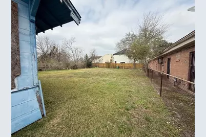 5011 Reed Road, Houston, TX 77033 - Photo 6