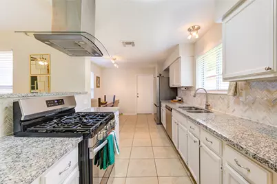 7918 Tamayo Drive, Houston, TX 77083 - Photo 22