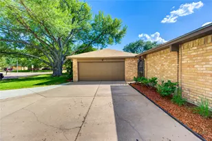 7918 Tamayo Dr, Houston, TX 77083 - Photo 6