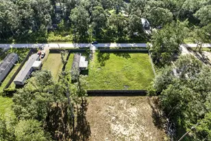 91 Maple Ln, Houston, TX 77371 - Photo 14