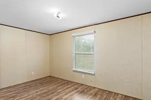 91 Maple Ln, Houston, TX 77371 - Photo 6