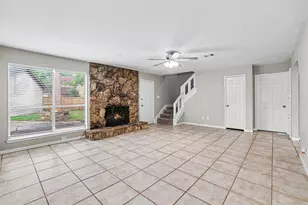 2 Queens Ct, Conroe, TX 77304 - Photo 4
