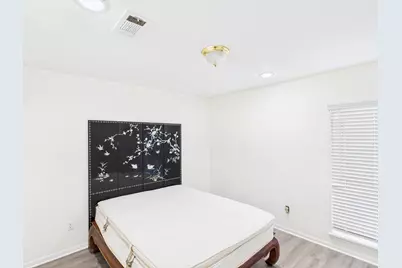 7611 Hopewell Lane, Houston, TX 77071 - Photo 16