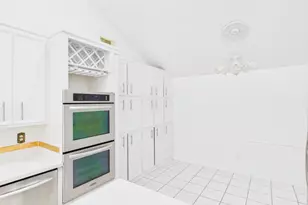 7611 Hopewell Ln, Houston, TX 77071 - Photo 14