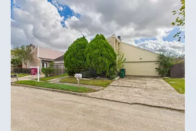 7611 Hopewell Lane, Houston, TX 77071 - Photo 2