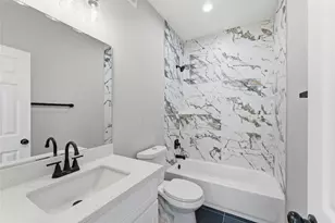 9722 Tuffly St, Houston, TX 77029 - Photo 6