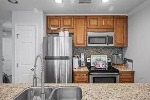 9520 Seawall Blvd, Galveston, TX 77554 - Photo 6