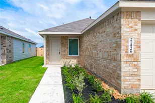 21526 Willow River Canyon Ln, Waller, TX 77484 - Photo 2