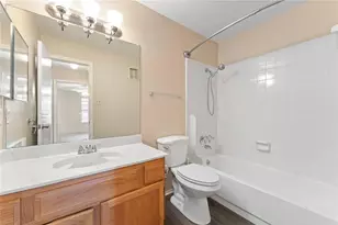 10871 Braes Bend Dr, Houston, TX 77071 - Photo 12