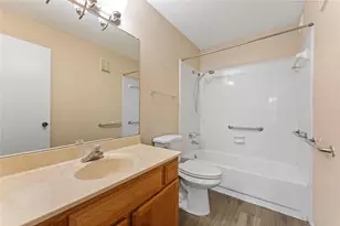 10871 Braes Bend Dr, Houston, TX 77071 - Photo 14