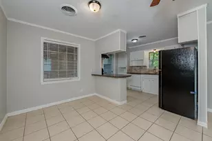 504 Red Bud St, Caldwell, TX 77836 - Photo 4