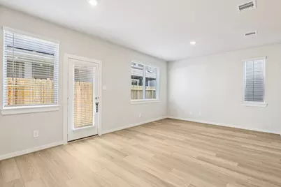 3207 Quiet Sunset Drive, Houston, TX 77080 - Photo 6