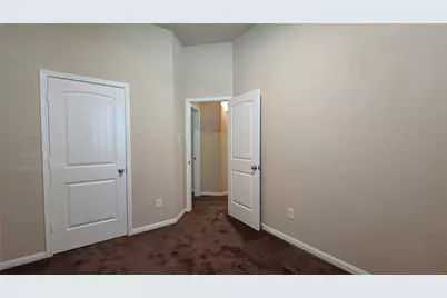 10750 Nathaniel Valley Path, Houston, TX 77016 - Photo 8