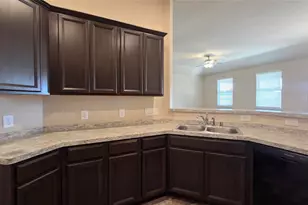 10750 Nathaniel Valley Path, Houston, TX 77016 - Photo 6