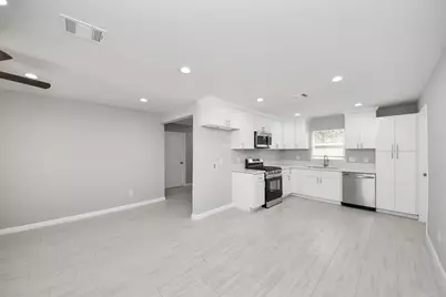 4842 Larkspur Street, Houston, TX 77033 - Photo 10